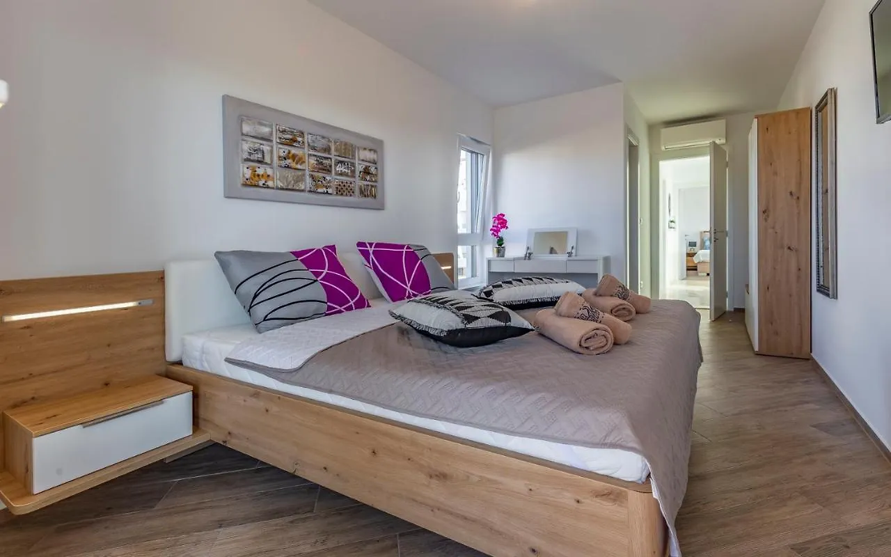 Villa Maristra-2 - Sea View - Beach - Istriensonne 0723 Medulin